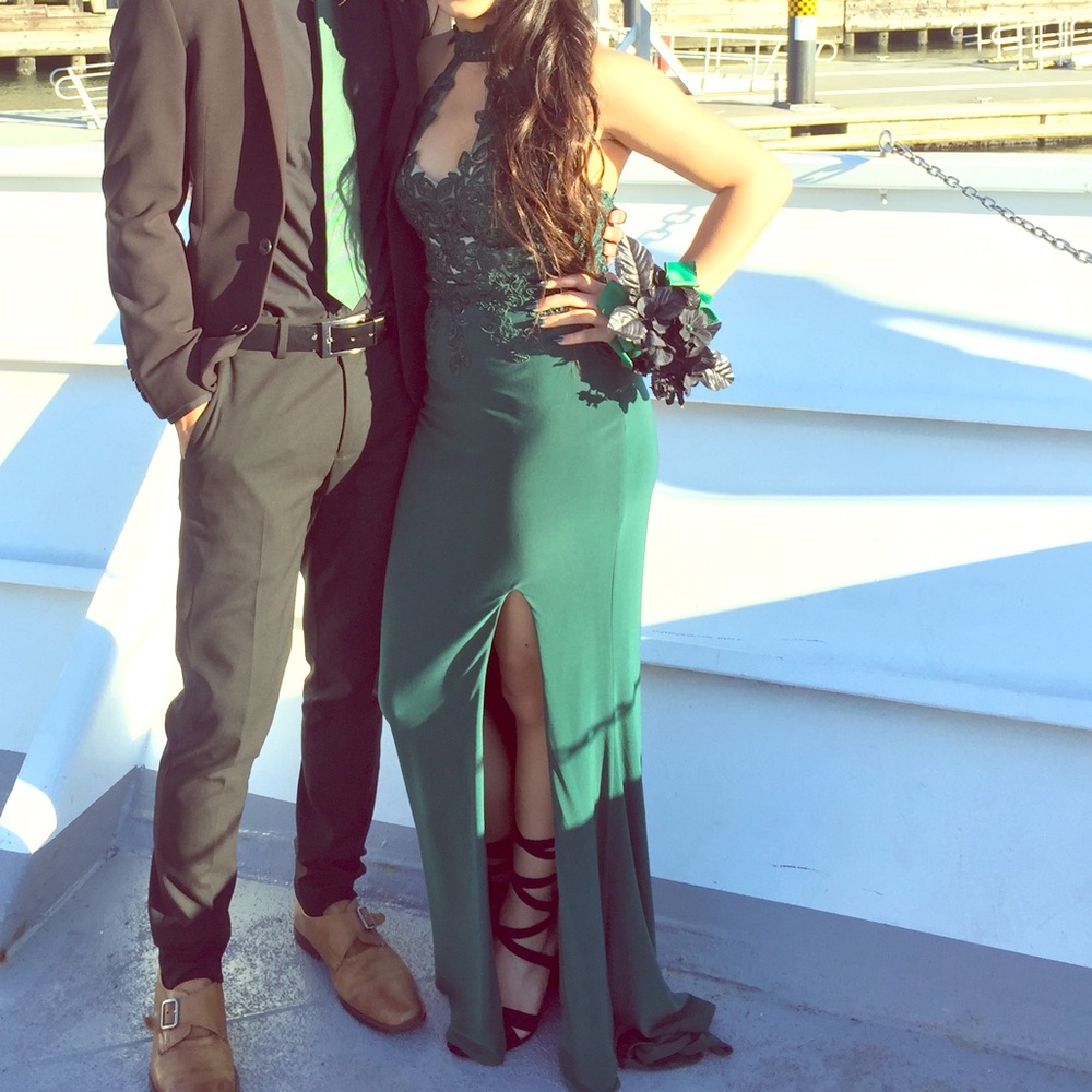 Faviana Prom Dress  (PRICE NEGOTIABLE)